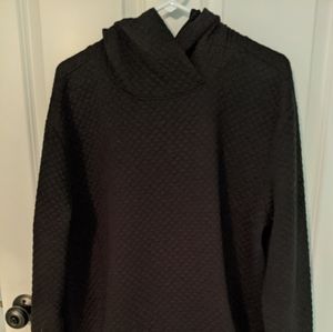 Black quilted ZYIA hoodie EUC.